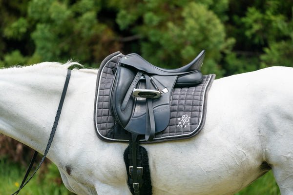 "Sake" Grey Suede Dressage Pad